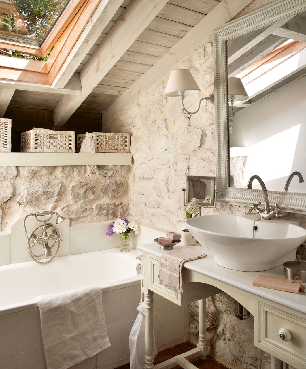 De cuadra a una acogedora vivienda familiar | Bohemian and chic
