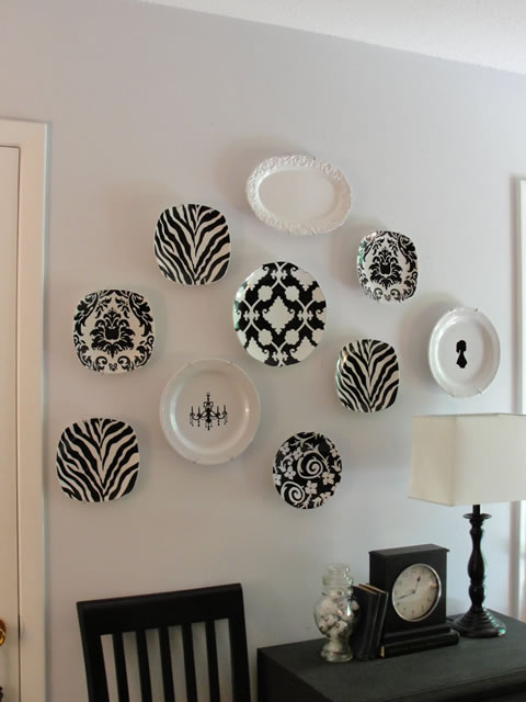 Decorando la pared con platos · Decorating your wall with plates - Vintage  & Chic. Pequeñas historias de decoración