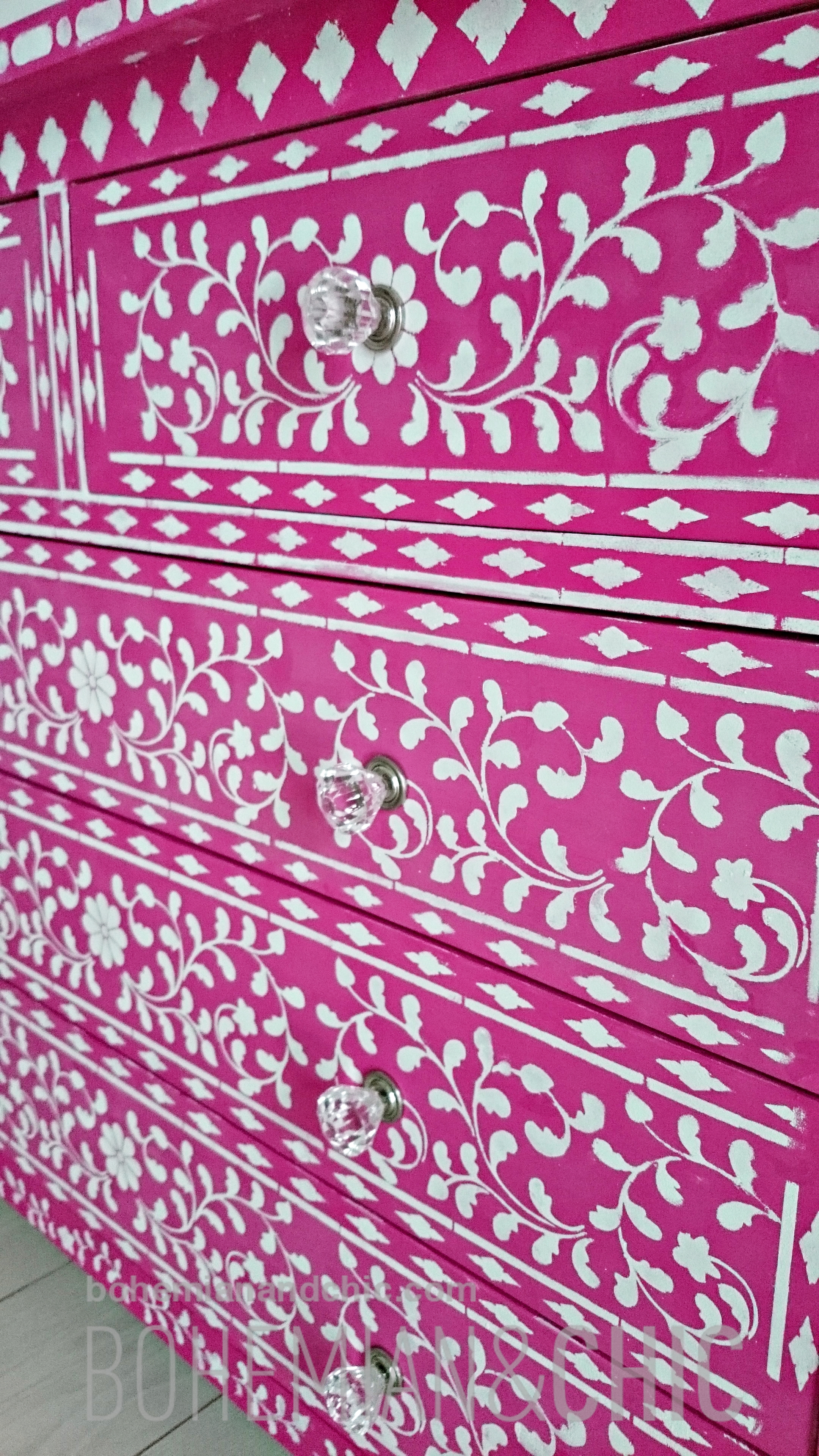 cómoda fucsia estilo étnico