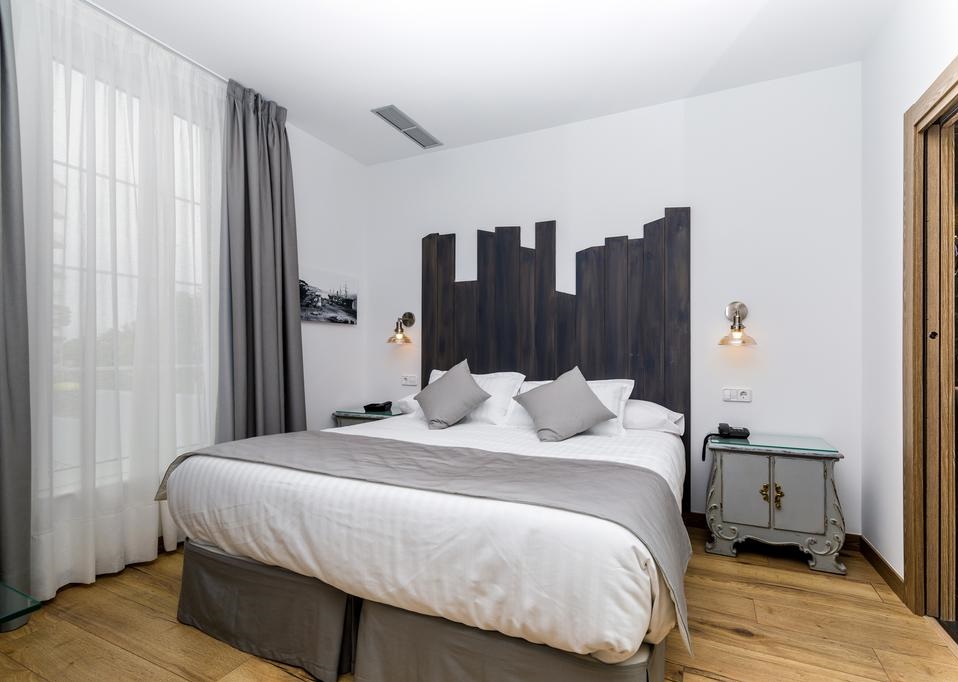 ​​​​Nuestros muebles visten las habitaciones de un hotel