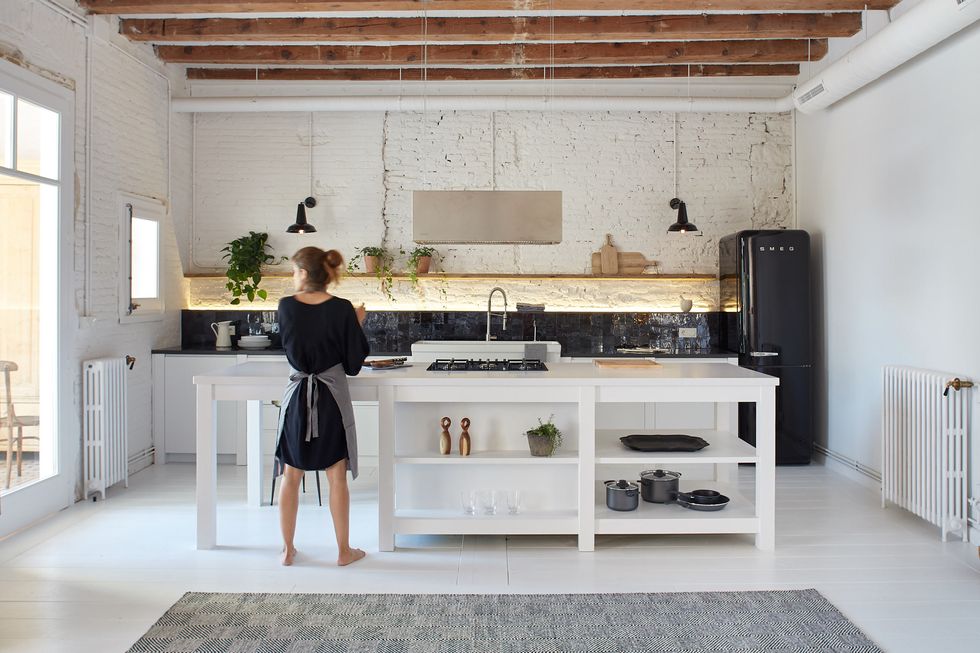 Un  piso de estilo atemporal y aire mediterráneo