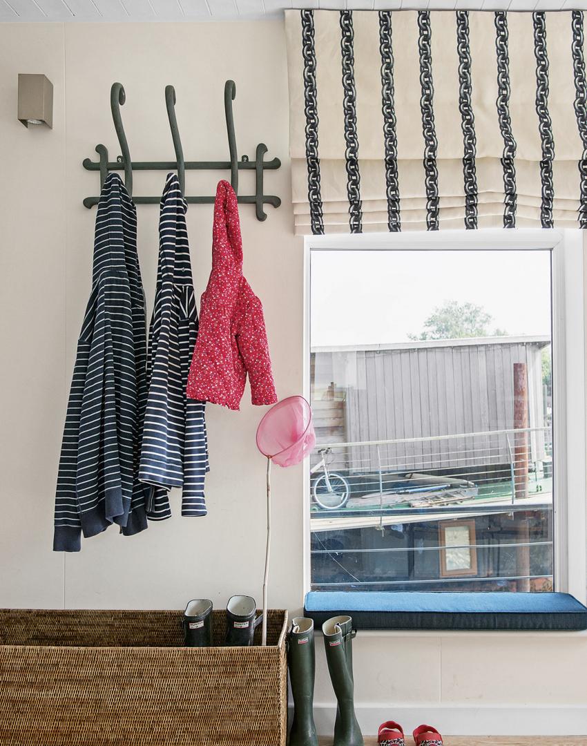 Una encantadora casa flotante