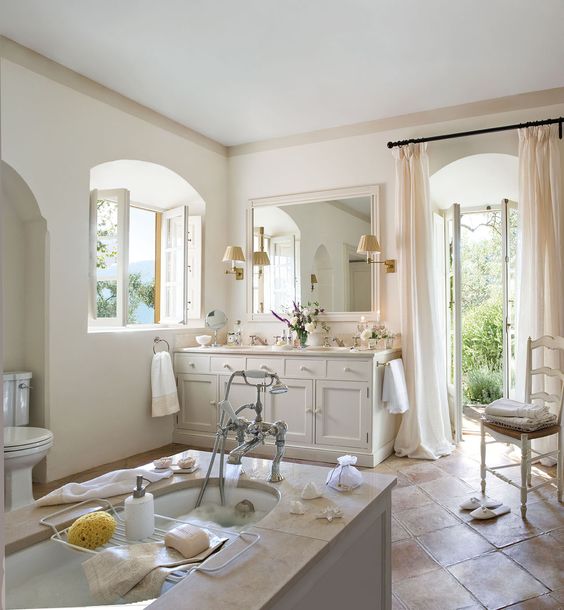 Una hermosa casa de estilo afrancesado en Málaga