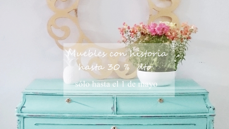 cómoda antigua estilo Luis XV decapada en verde menta descuento mueble recuperado