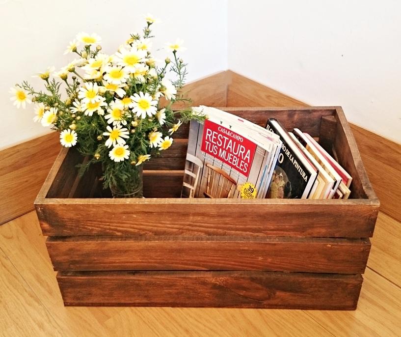 caja de frutas artesanal de madera estilo rústico