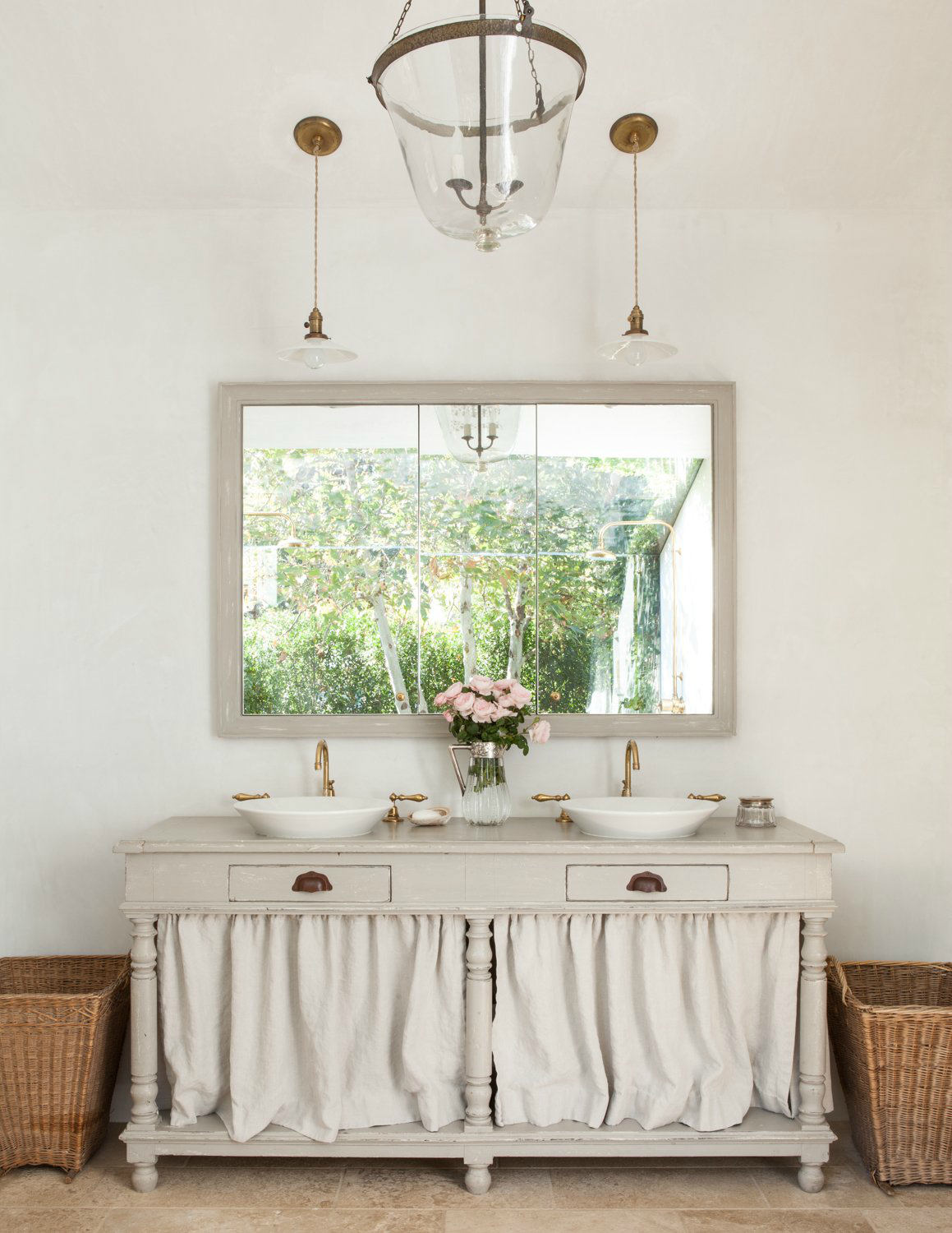 Casa de estilo mediterráneo con un aire chic