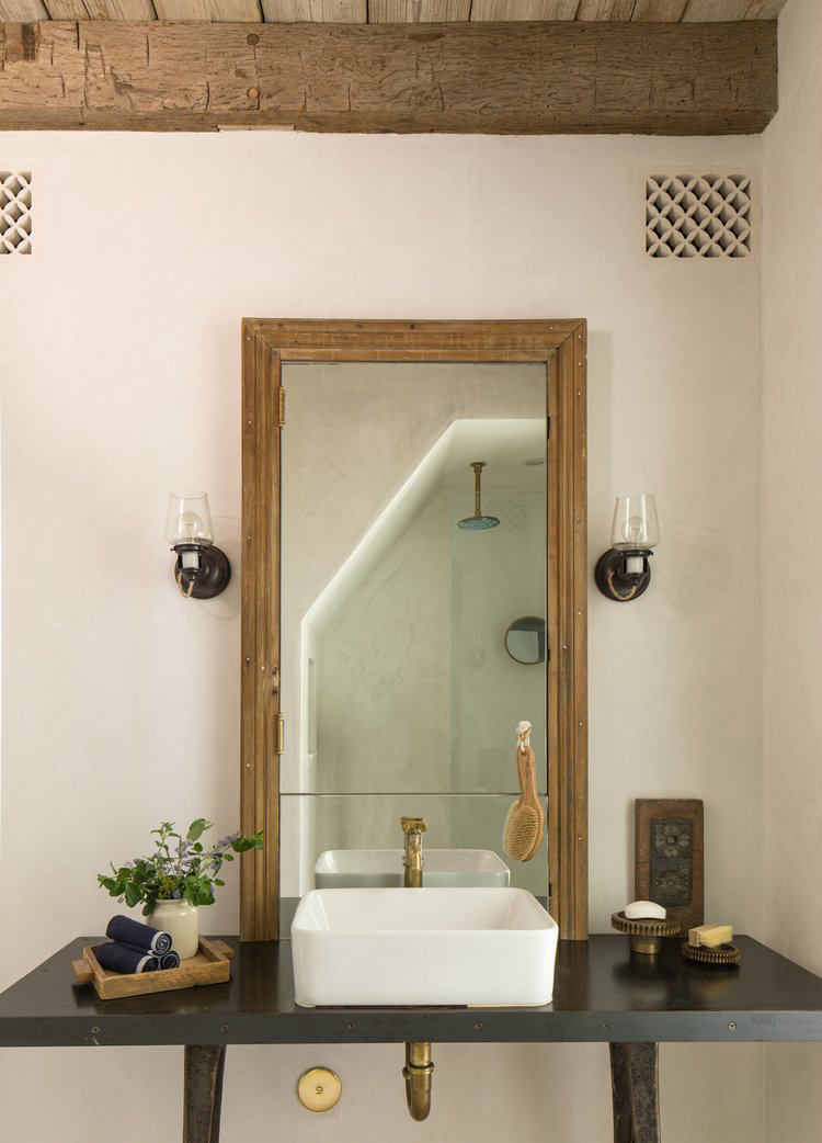 Casa de estilo mediterráneo con un aire chic