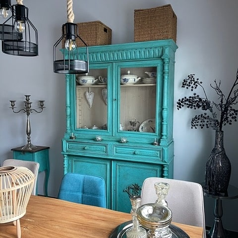 comedor con muebles recuperados de Bohemian and Chic