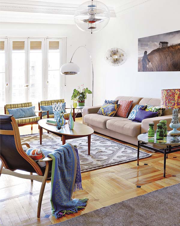 un piso alegre y colorido