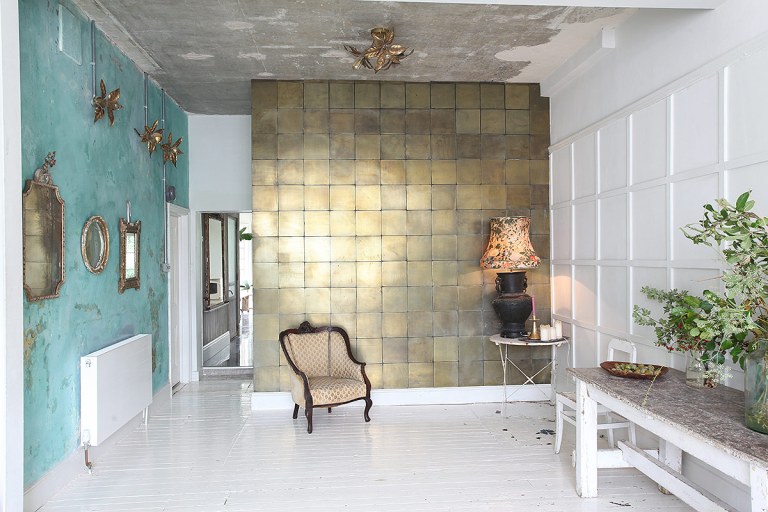 Una bucólica casa inglesa estilo vintage y toque chic 