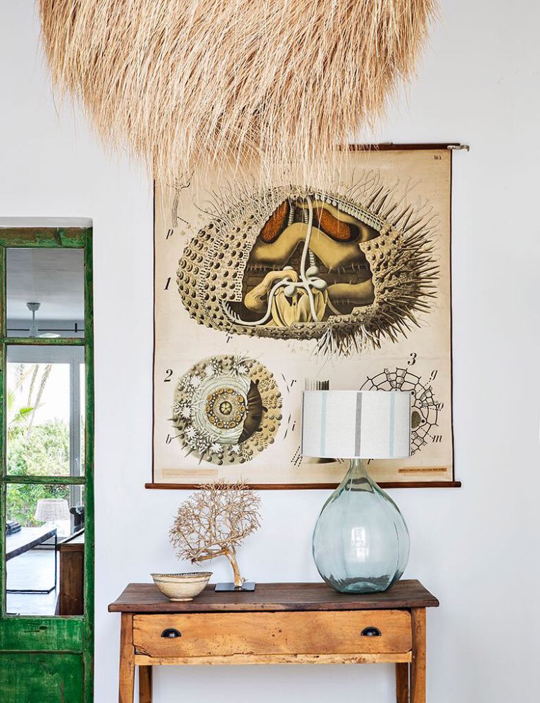 una casa en Ibiza con un estilo muy natural