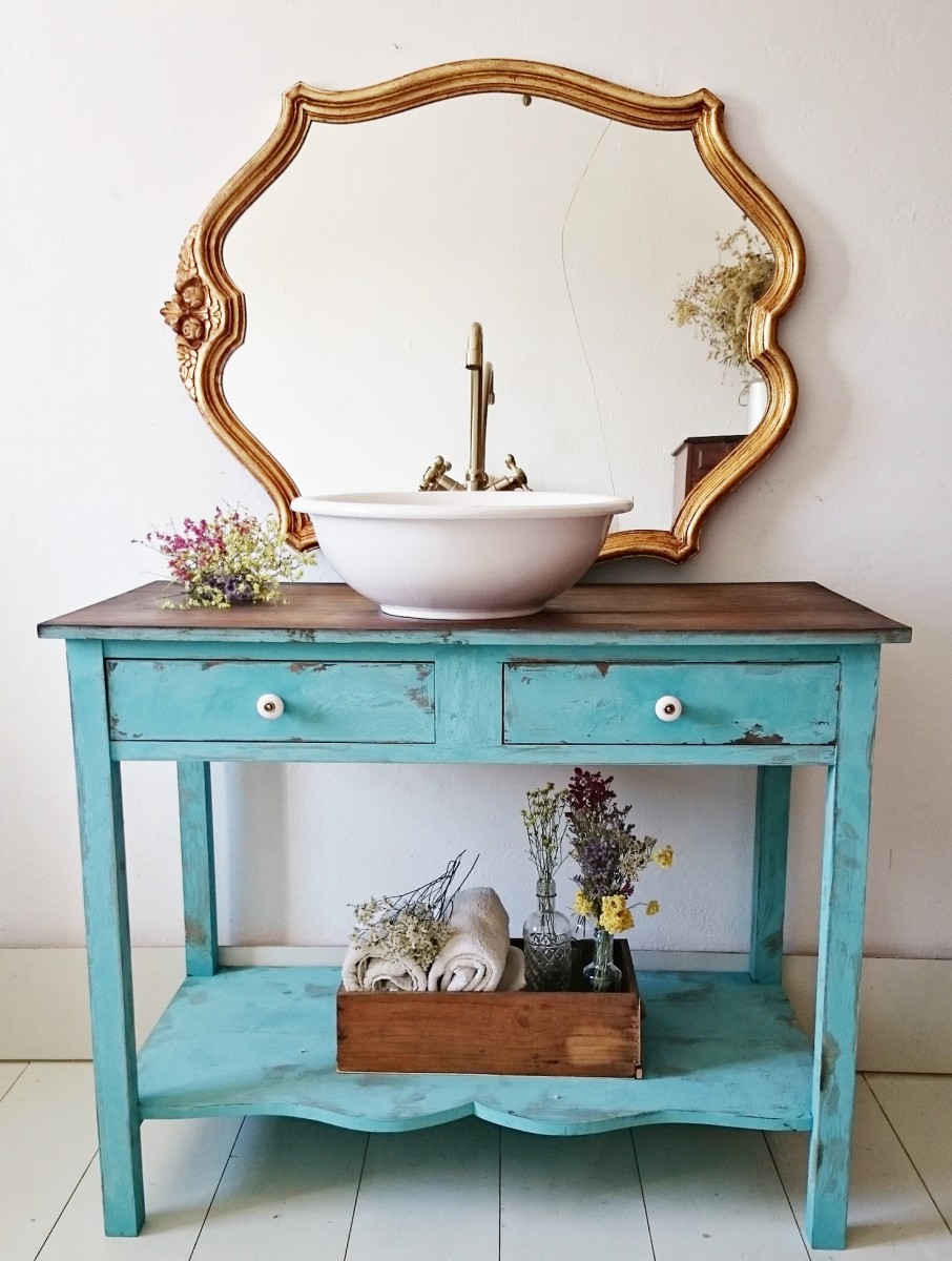 Mueble para baño estilo vintage - Artesanías Ecuatorianas