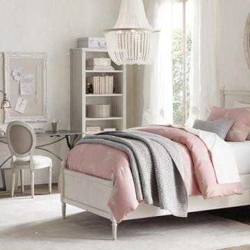 Dormitorios románticos en tonos pastel