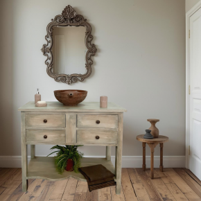 Mueble de baño en tonos verdes envejecido