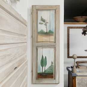 cuadro sobre puerta antigua 