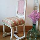 Antigua silla art decó en blaco y rosa