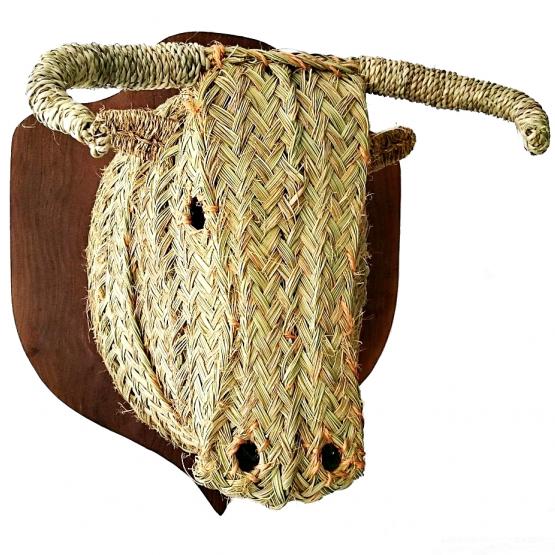 Cabeza de toro de esparto trofeo