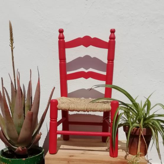silla infantil de enea en rojo