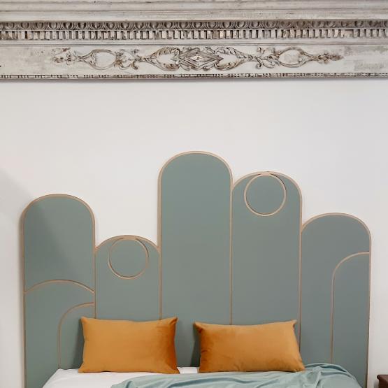 cabecero de cama ondas en gris verdoso y oro